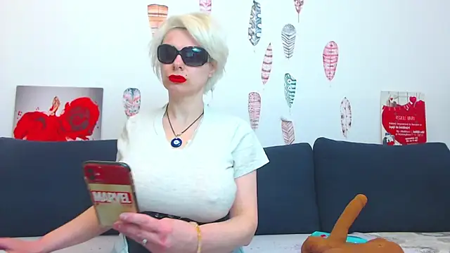 ForeverBarbie  online show from March 2026 02:05:02 AM