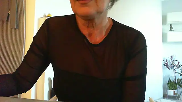 Snapshot of __Angel78__ chatting on December 2025 02:00:02 PM Angel78 online show from December 2025 02:00:02 PM