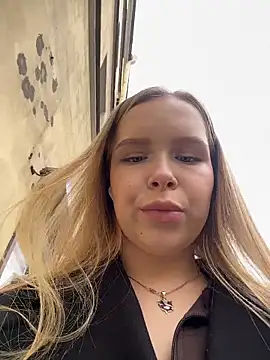 mur girl online show from May 2026 12:23:01 PM