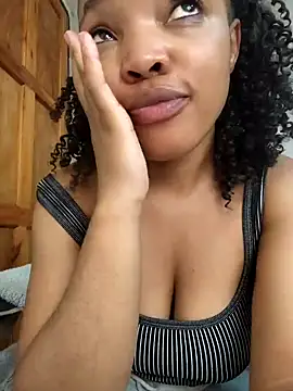 Snapshot of SEXIEST-BADDIE chatting on January 2025 06:19:01 PM SEXIEST-BADDIE online show from January 2025 06:19:01 PM