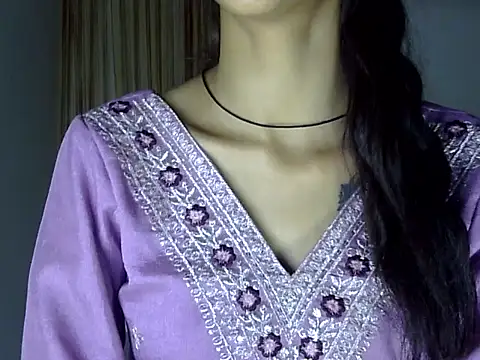 Snapshot of MAAYRA_09 chatting on September 2025 06:12:02 PM MAAYRA 09 online show from September 2025 06:12:02 PM