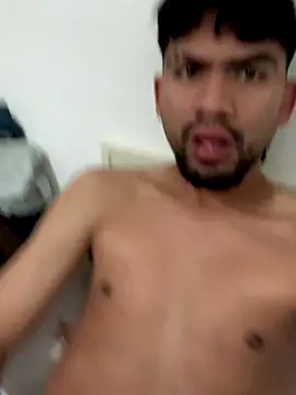 Snapshot of Elcangri-15 chatting on November 2025 08:03:02 AM Elcangri-15 online show from November 2025 08:03:02 AM