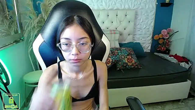 NathaliaSweet 11 online show from December 2025 02:02:02 PM