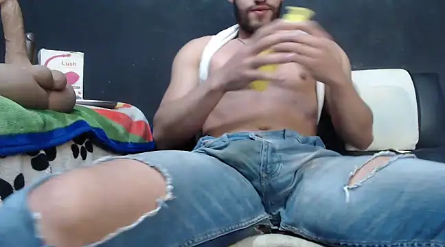 Snapshot of ethasteban27 chatting on March 2025 10:13:02 AM ethasteban27 online show from March 2025 10:13:02 AM