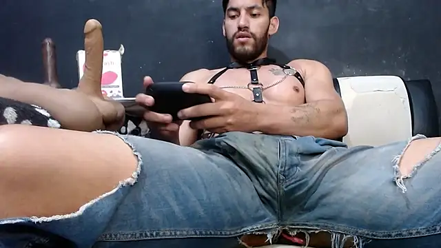 Snapshot of ethasteban27 chatting on November 2025 10:25:01 AM ethasteban27 online show from November 2025 10:25:01 AM