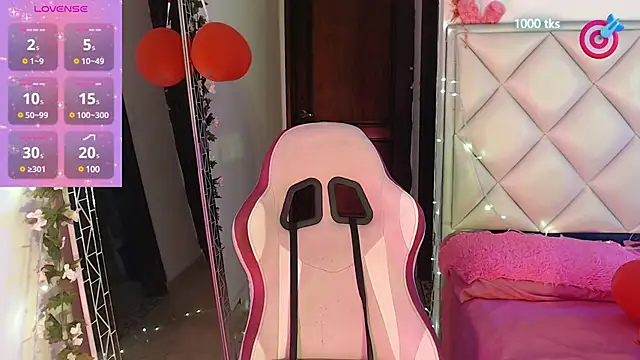 Snapshot of DannaDooll99 chatting on March 2025 11:14:02 AM DannaDooll99 online show from March 2025 11:14:02 AM