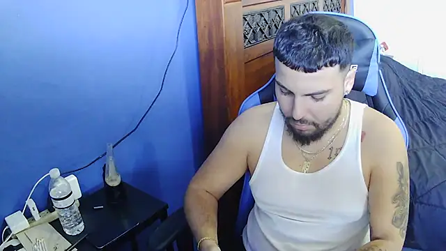 Snapshot of MasterKvn chatting on February 2025 07:51:01 PM MasterKvn online show from February 2025 07:51:01 PM