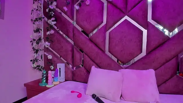 Victoria Rossy online show from February 2026 08:29:01 PM