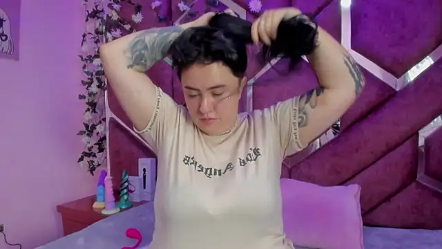 Victoria Rossy online show from March 2026 09:00:01 PM