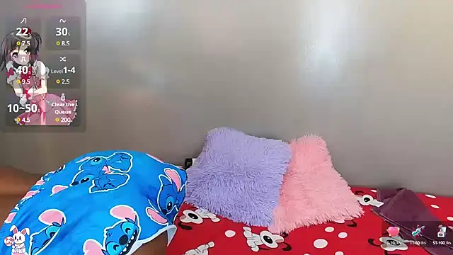 Snapshot of Luciia_cute chatting on January 2025 04:30:02 AM Luciia cute online show from January 2025 04:30:02 AM