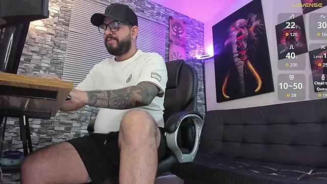Snapshot of Ethan_Castellano chatting on June 2026 11:03:02 PM Ethan Castellano online show from June 2026 11:03:02 PM