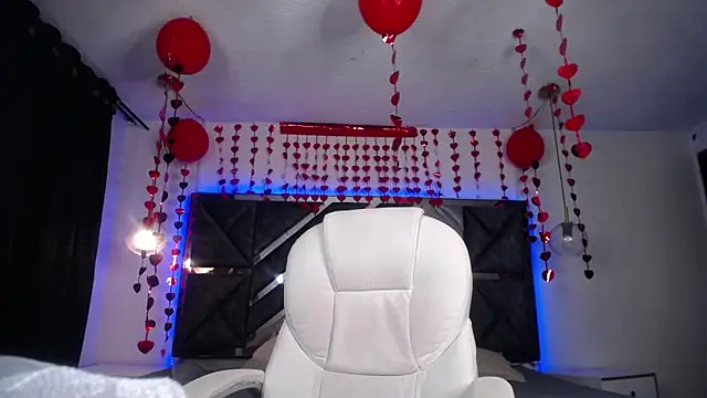 Snapshot of MIA_YOURHOTTIE chatting on February 2025 02:19:01 AM MIA YOURHOTTIE online show from February 2025 02:19:01 AM