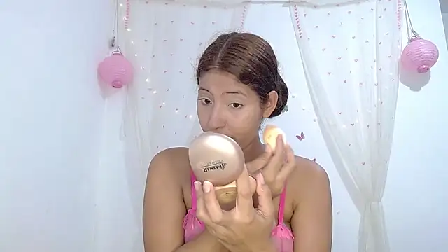 Snapshot of evaluna_horny_ chatting on September 2025 09:05:01 PM evaluna horny  online show from September 2025 09:05:01 PM