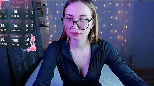 Snapshot of Miya_Mark chatting on January 2025 04:24:01 PM Miya Mark online show from January 2025 04:24:01 PM