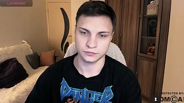 handsome guy01 online show from November 2025 06:41:01 PM