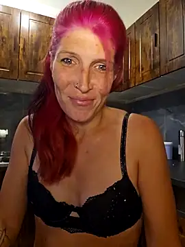 Snapshot of Lenchen_ chatting on May 2026 07:52:02 PM Lenchen online show from May 2026 07:52:02 PM