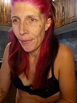 Snapshot of Lenchen_ chatting on May 2026 07:33:02 PM Lenchen online show from May 2026 07:33:02 PM