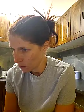 Snapshot of Lenchen_ chatting on June 2026 07:47:01 PM Lenchen online show from June 2026 07:47:01 PM