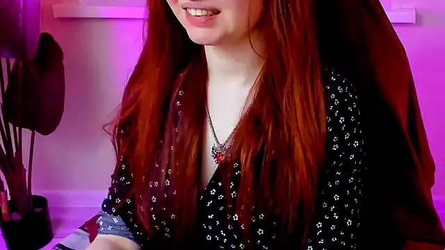 CarolGiggly online show from December 2025 12:06:01 AM