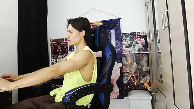 sr jaeger online show from December 2025 01:39:02 PM