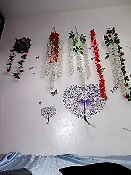 tiffany Bitch online show from September 2025 07:57:02 PM