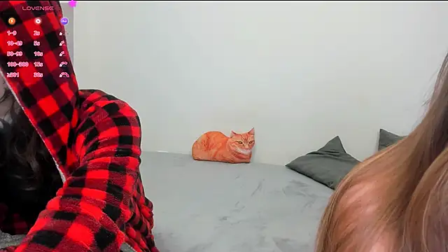 Snapshot of ravenousbiter chatting on February 2025 08:45:02 PM ravenousbiter online show from February 2025 08:45:02 PM