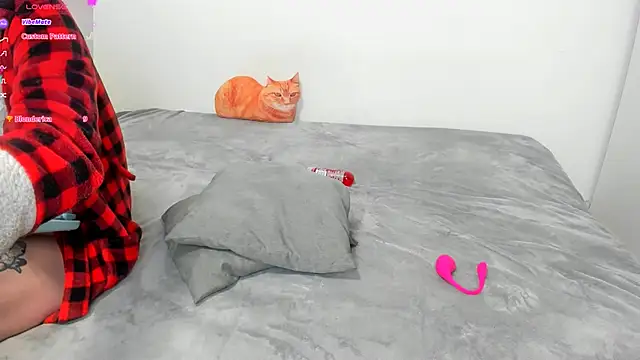 Snapshot of ravenousbiter chatting on February 2025 03:26:01 AM ravenousbiter online show from February 2025 03:26:01 AM