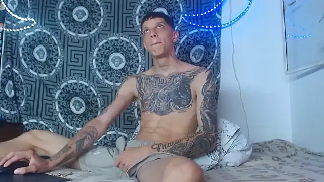 Snapshot of Adam_hard_ chatting on November 2025 06:51:02 PM Adam hard online show from November 2025 06:51:02 PM