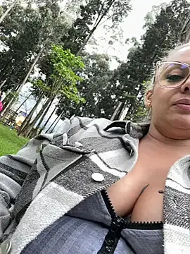 Aligoldbottom online show from December 2024 07:21:01 PM