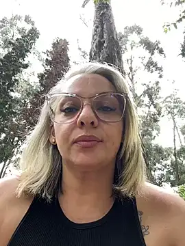 Aligoldbottom online show from December 2024 04:04:02 PM