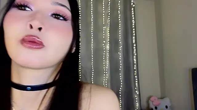 Snapshot of honey_yani chatting on February 2026 11:56:01 PM honey yani online show from February 2026 11:56:01 PM