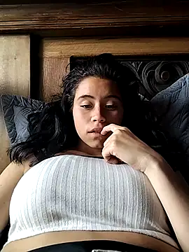 Snapshot of Alexandra_65 chatting on October 2025 03:47:02 PM Alexandra 65 online show from October 2025 03:47:02 PM