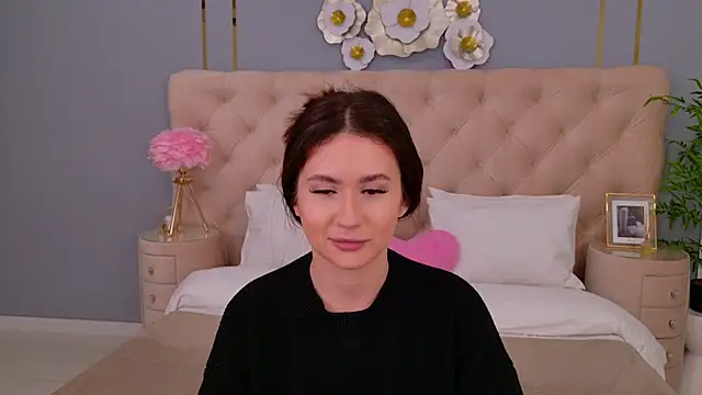 milaleoneli online show from March 2025 12:34:01 PM