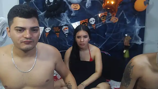 Group Lustt online show from October 2025 02:25:02 AM