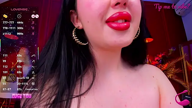 Snapshot of Mayzzie chatting on June 2026 12:32:02 AM Mayzzie online show from June 2026 12:32:02 AM