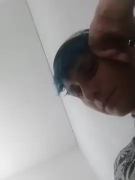 Snapshot of Luci_foxx chatting on October 2025 01:33:02 AM Luci foxx online show from October 2025 01:33:02 AM