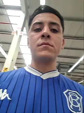 Snapshot of Martinhub-69 chatting on September 2025 07:36:01 PM Martinhub-69 online show from September 2025 07:36:01 PM