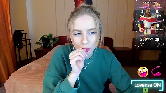 Snapshot of alexa_glory chatting on March 2025 12:11:02 PM alexa glory online show from March 2025 12:11:02 PM