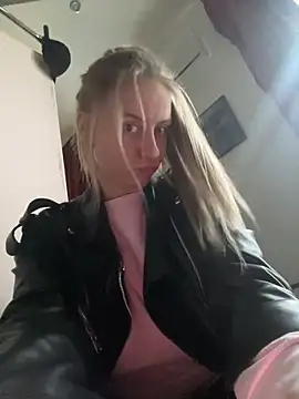 Snapshot of alexa_glory chatting on November 2025 11:30:01 AM alexa glory online show from November 2025 11:30:01 AM