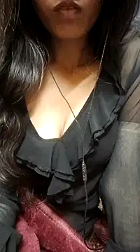 Snapshot of Sanjana-Mehar chatting on January 2025 07:24:01 PM Sanjana-Mehar online show from January 2025 07:24:01 PM