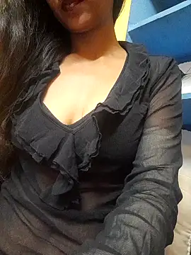 Snapshot of Sanjana-Mehar chatting on February 2025 06:38:01 PM Sanjana-Mehar online show from February 2025 06:38:01 PM