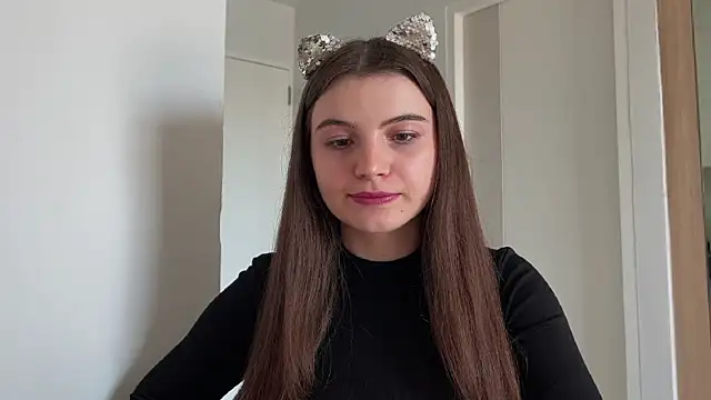 cherryelin online show from December 2024 04:59:02 AM