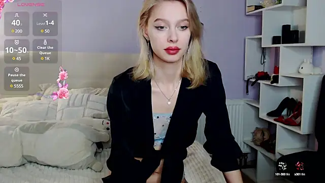 White Lioness online show from December 2024 03:25:02 PM