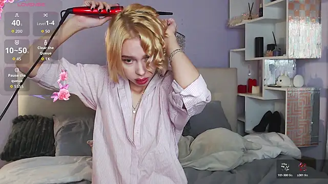 Snapshot of White_Lioness chatting on October 2025 02:16:01 PM White Lioness online show from October 2025 02:16:01 PM