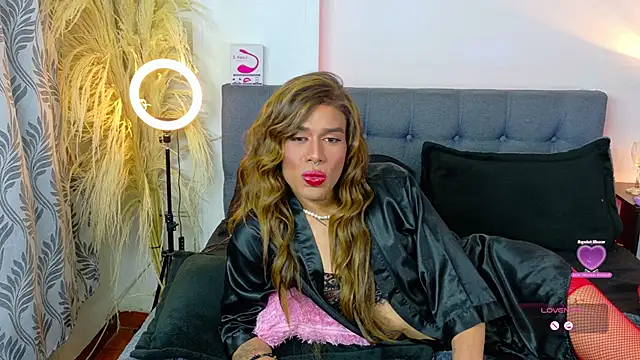 Rouse Hilton online show from November 2025 01:16:02 AM