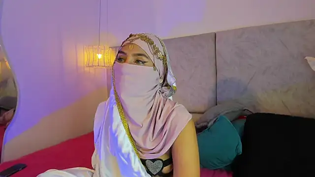 Snapshot of naomiii__ chatting on November 2025 11:43:01 AM naomiii online show from November 2025 11:43:01 AM