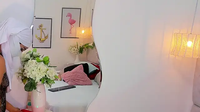 Snapshot of naomiii__ chatting on November 2025 11:32:02 AM naomiii online show from November 2025 11:32:02 AM