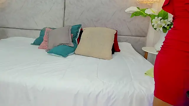 Snapshot of naomiii__ chatting on December 2025 11:37:01 AM naomiii online show from December 2025 11:37:01 AM