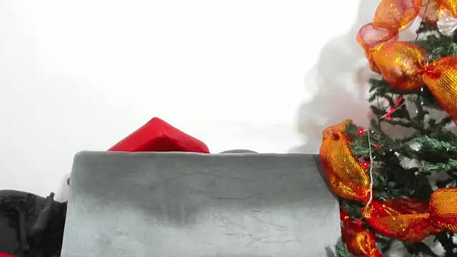 Skarleth018 online show from December 2024 12:16:02 PM