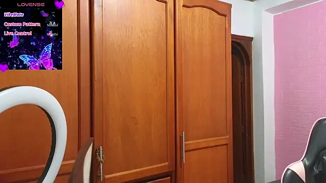 Snapshot of abigail_monore_ chatting on January 2025 12:13:02 AM abigail monore online show from January 2025 12:13:02 AM